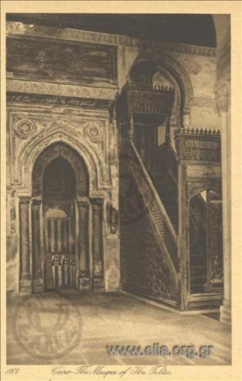 Cairo - The  Court of the Mosque Amrou.