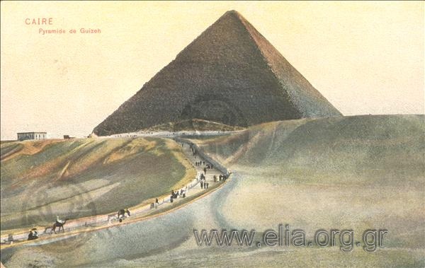 Caire. Pyramide de Guizeh.