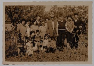 Οικογένεια Μιχάλη Τσιλιγκαρίδη από την Πηγή Κιλκίς το 1964