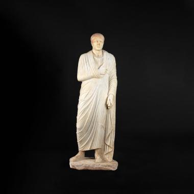 Ανδρικό γυμνό άγαλμα, ακέφαλο.