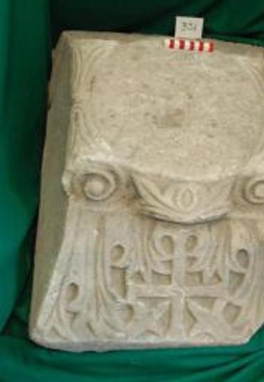 Ιωνικό κιονόκρανο