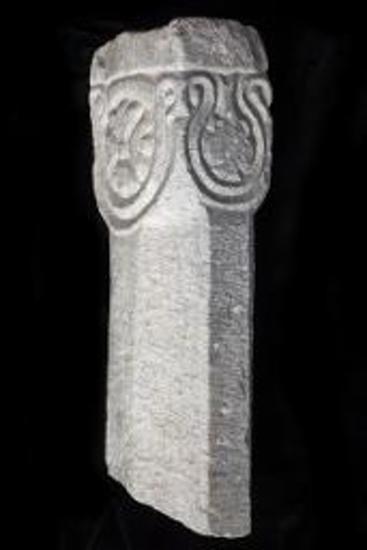 Τμήμα οκταγωνικού κιονίσκου