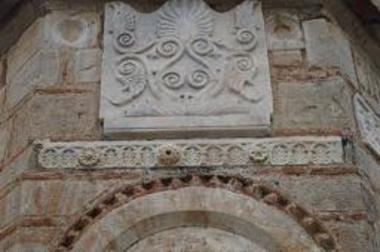 Μαρμάρινο επιστύλιο