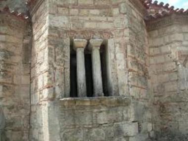 Μαρμάρινα επιθήματα