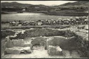 Το ακκούβιτον της νοτιοανατολικής οικίας (από Β).