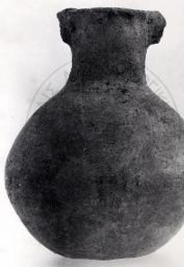 Πήλινος αμφορίσκος.