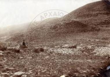 Το τέρμα του Νοτίου τείχους και η εξωτερική ακρόπολις των αληθών Παγασών.