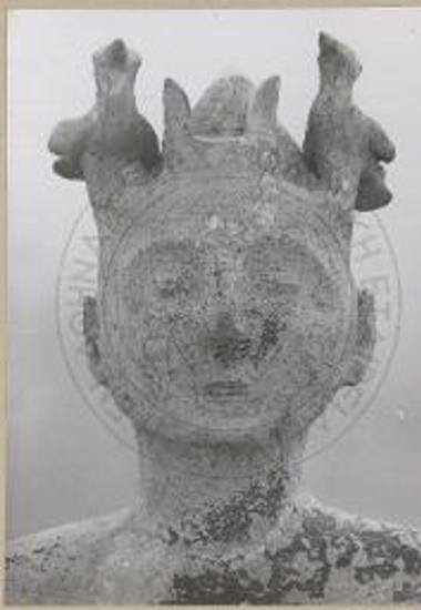 Η κεφαλή της υπ' αριθμόν 2 θεάς του Γάζι κατ΄ενώπιον.
