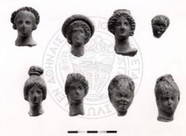 Πειραιάς. Ιερό της Αρτέμιδος Μουνιχίας. Τμήματα ειδωλίων.