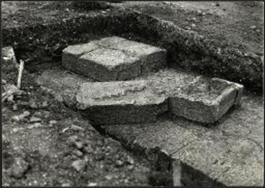 Χαλκιδική, Καλλιθέα. Από ΝΔ άποψη πλίνθων 