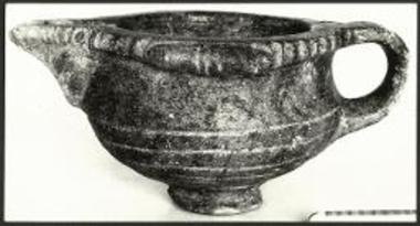 (EN) Xest? 3. Stone spouted vessel.