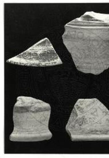 Όστρακα γεωμετρικής εποχής από το σπίτι στο H23.