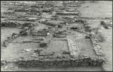 Οικία 11 (πρώτον επίπεδον) - ανατολικά της διαμερίσματα (από Δ).