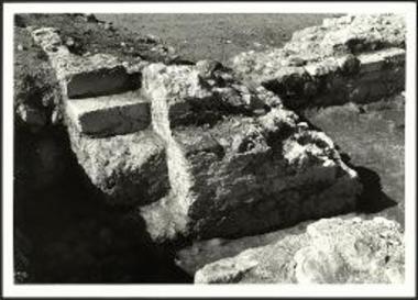 Πύργος Γ, κλίμακα ανόδου.