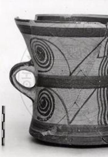 Συνοικία λόφου Παναγιάς, ποτήριον εκ του υπ' αριθ. 11 δωματίου (ύψ. 0,16 μ).