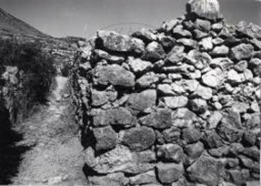 Ακρόπολη, ανατολική κλιτύς. Βορειοδυτική γωνία κτηρίου Γ.