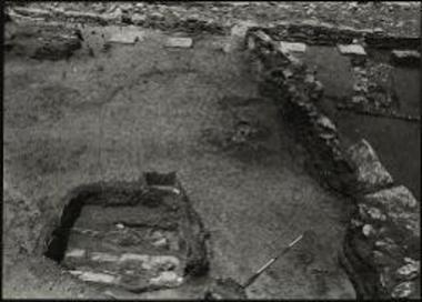 Αρχαία Άβδηρα. Άποψη των κτισμάτων στο εσωτερικό του περιβόλου.