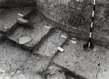 ΝΝΔ τομεύς, στρωματογραφία.