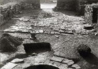 Φθιώτιδες Θήβαι. Βασιλική Α. Το πλακόστρωτον δάπεδον του βαπτιστηρίου προ της αποκολλήσεως.