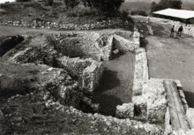 Το νυμφαίο συντηρημένο από τα ΝΑ.