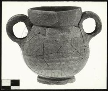 Άβδηρα. Δίωτο ψευδοαρρητινό κυάθιο (βάθος 0.80 μ.).