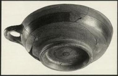 Πυρά Β. Μόνωτο κύπελλο (Β52-ΜΕλ 6930).