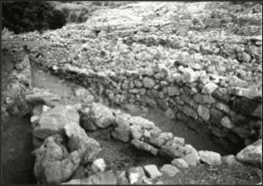 Το μέτωπο του ανδήρου III μετά από την επιδιόρθωση (από Ν).