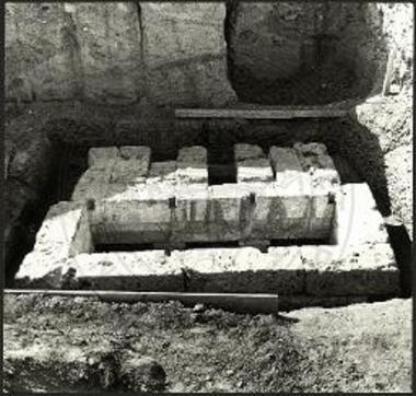 Παλατίτσια. Άποψη του τάφου.