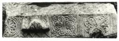 Ναός των Αγ. Θεοδώρων «στου Καλού». Τεμάχιο γείσου.