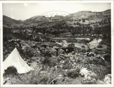 Το μέγαρον διαρκούσης της ανασκαφής.