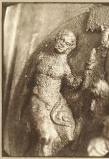 Παράστασις Σατύρου επί χαλκού κατόπτρου εκ τάφου παρά των Θηβών.