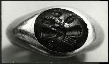 Χρυσό δαχτυλίδι από τάφο ρωμαϊκής εποχής.