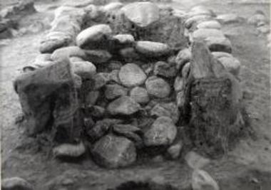 Πρωτοελλαδικός τάφος.