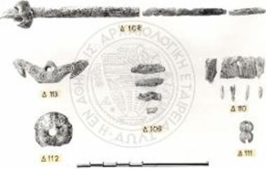 Περατή. Το νεκροταφείον. Ελεφάντινα και οστέινα του τάφου 65.