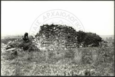 Εξωτερική άποψη της αψίδας της βασιλικής.