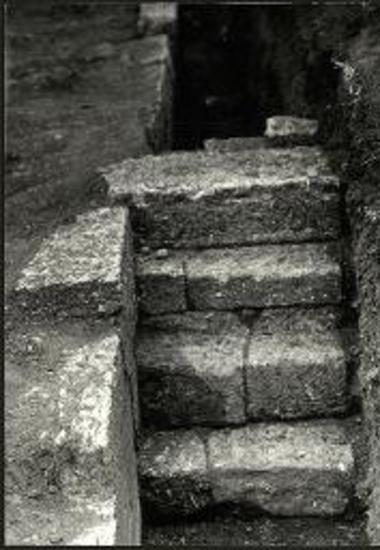 Χαλκιδική, Καλλιθέα. Ναός του Άμμωνος Διός. Άποψη από Β κλίμακος ανόδου στα εδώλια του 