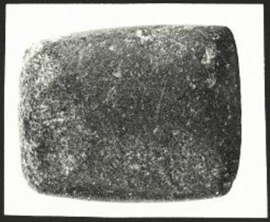 Λίθινη αξίνη Νεολιθικής εποχής.