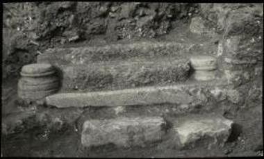 Βάσεις κιονίσκων εκ παλαιοχριστιανικού κτίσματος.