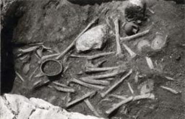 Mycenaean burials
