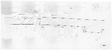 Βάθρα, βάσεις στηλών και θρανία παρά την ανατολική πύλη του φρουρίου.