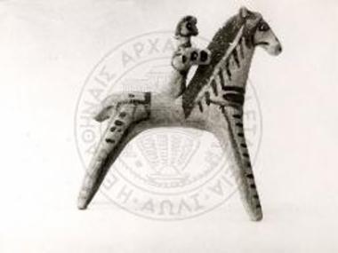 Το υπ' αρ. 5138 ειδώλιο ιππέα της Τανάγρα/Ομάδας 1 (των 