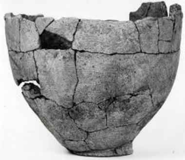 Ο μικρός ΠΕ πίθος της κοιλότητος Α8.