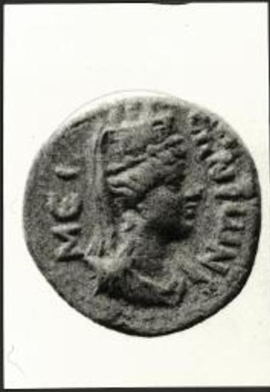 Το πυργοστεφές κεφάλι της Μεσσήνης-Τύχης. Χάλκινο νόμισμα του 1ου αι. μ.Χ.