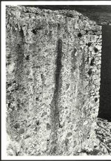 Το κάστρον του ακρωτηρίου Τηγάνι. Τοιχοποιία της Ν. πλευράς του παρά την είσοδον πύργου.