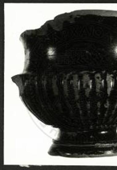 (EN) The Stamped Black-Glazed Pottery. Kantharoi. Isthmus TR2 tr1 (3a). Complete profile preserved intact except for handles (76.469). Attic.