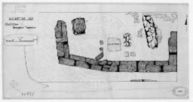 Αλίαρτος. Μνημειώδης ταφικός περίβολος.