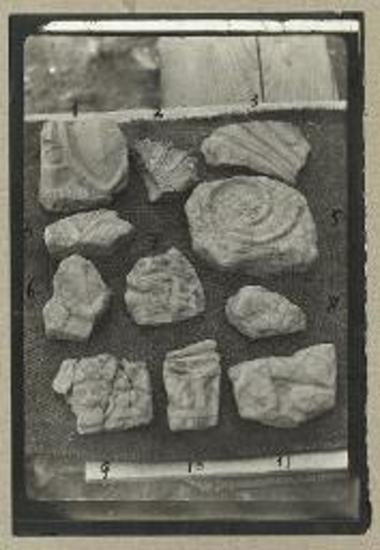 Πήλινα ανάγλυφα εκ του ναού Κλοπεδής Λέσβου.