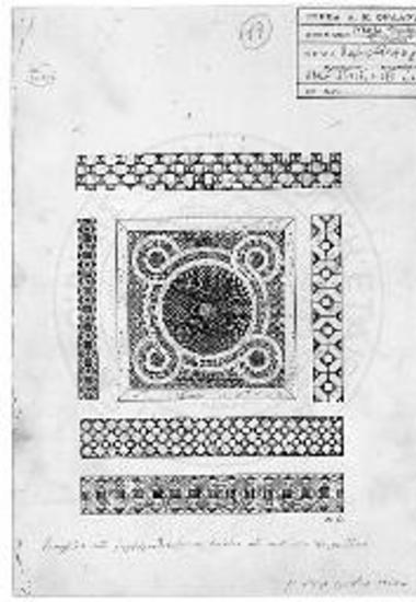 Στοιχεία του μαρμαροθετημένου δαπέδου του ναού των Πολιτικών