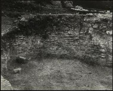 Αγ. Χαράλαμπος Μαρωνείας. Η κόγχη της προθέσεως.