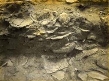 Λάκκος αποθέσεως νεκρικών προσφορών.